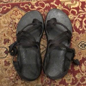 Women’s Black chacos